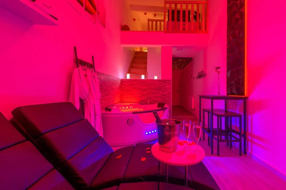 Love Room - Suite romantique avec spa privatif Le Puy-en-Velay Appartement